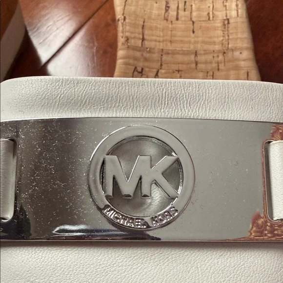 Michael Kors White and Silver Slide Sandals - Picture 2 of 6